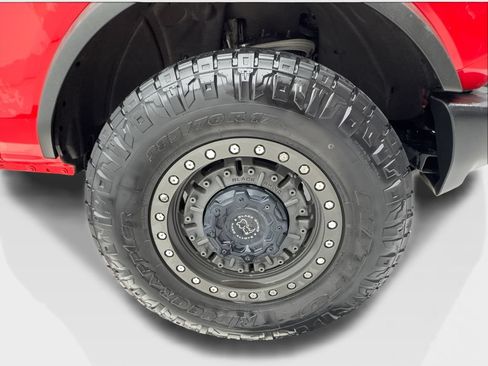 Used 2023 Ford Bronco 4-Door AWD/4WD image 12