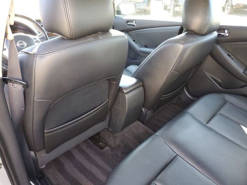 Used 2009 Nissan Altima 2.5 SL w/ SL Pkg FWD image 12