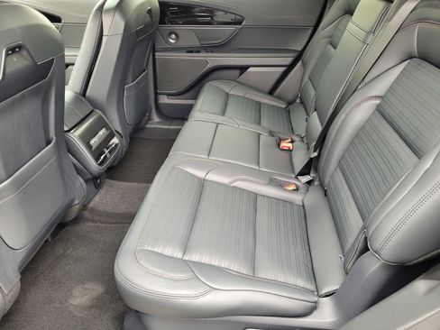 Used 2026 Lincoln Nautilus Reserve w/ Jet Appearance Package AWD/4WD image 7