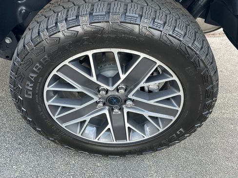 Used 2024 Jeep Wrangler High Altitude image 16