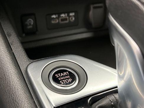 Used 2024 Nissan Sentra SV FWD image 19
