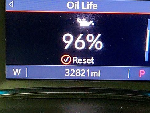 Used 2023 Chevrolet Traverse LT w/ LPO, Cargo Package AWD/4WD image 14