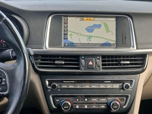 Used 2018 Kia Optima EX w/ Technology Package FWD image 25