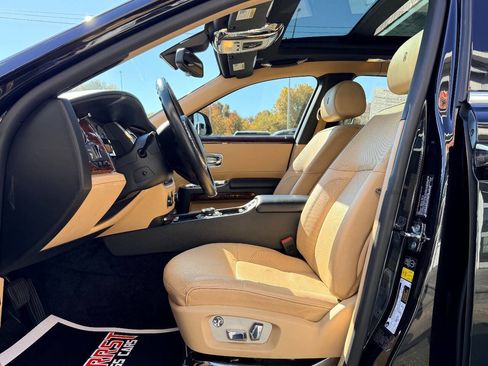 Used 2014 Rolls-Royce Ghost image 16