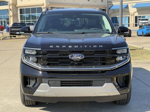 New 2025 Ford Expedition Platinum w/ Driver's Package image 38