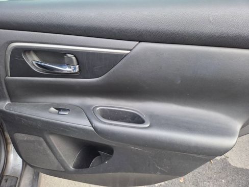 Used 2015 Nissan Altima 2.5 S w/ Power Driver Seat Package image 12