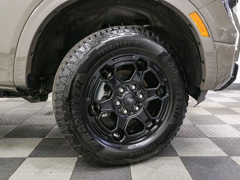 Used 2025 Ford Ranger XLT w/ Equipment Group 301A High AWD/4WD image 14