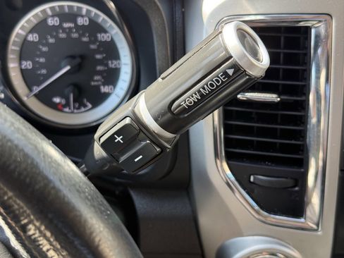 Used 2019 Nissan Titan PRO-4X AWD/4WD image 27