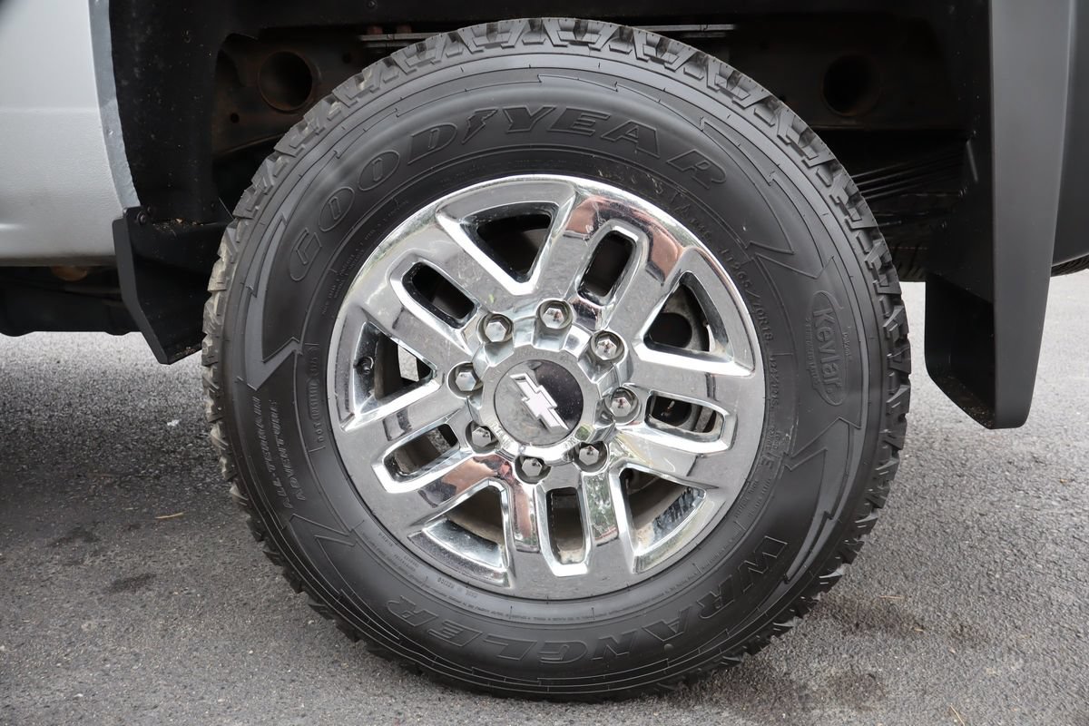 Used 2019 Chevrolet Silverado 2500 LTZ w/ Duramax Plus Package AWD/4WD image 41