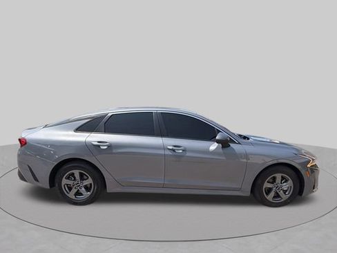 Used 2023 Kia K5 LXS FWD image 2