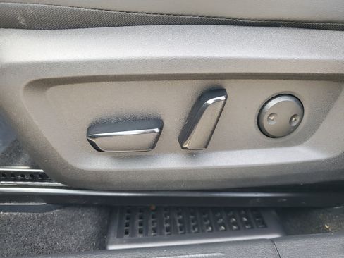 Certified 2021 Nissan Rogue Platinum image 11