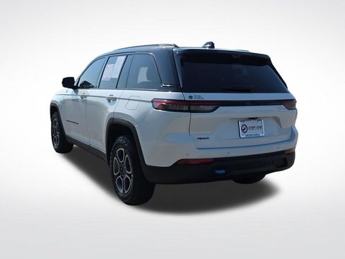 Used 2022 Jeep Grand Cherokee Trailhawk w/ Luxury Tech Group III AWD/4WD image 4
