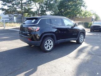 Used 2025 Jeep Compass Latitude w/ Sun & Sound Group AWD/4WD video 3