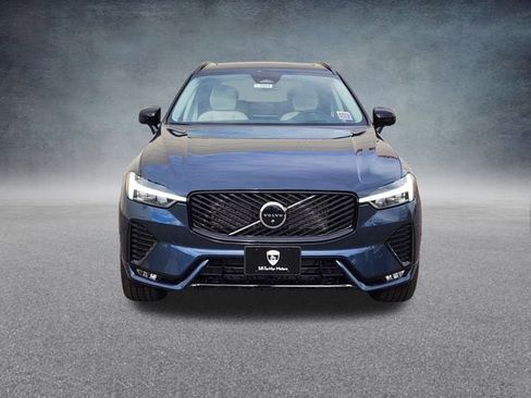 New 2026 Volvo XC60 B5 Ultra w/ Climate Package image 2