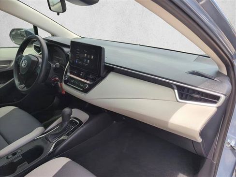 Certified 2025 Toyota Corolla LE FWD image 27