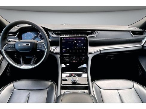 Certified 2024 Jeep Grand Cherokee Limited AWD/4WD image 10