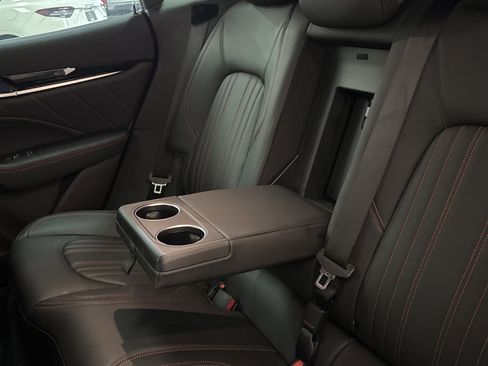 Used 2022 Maserati Levante Modena image 23