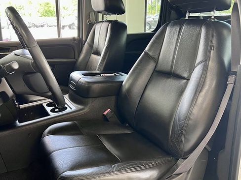 Used 2013 Chevrolet Avalanche LT w/ Texas Edition image 14