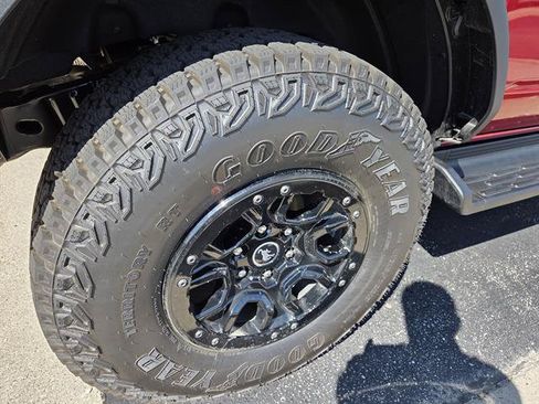 Used 2026 Ford Bronco Outer Banks w/ Sasquatch Package AWD/4WD image 3