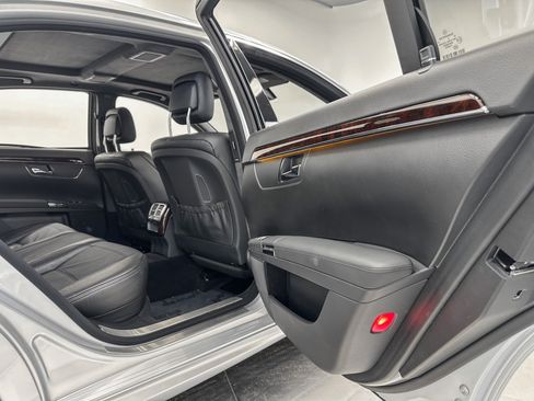 Used 2009 Mercedes-Benz S 63 AMG image 26