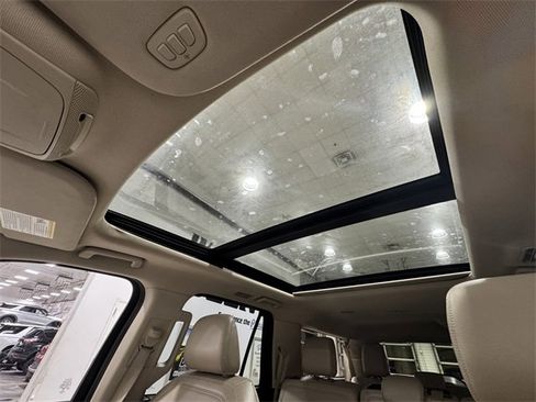 Used 2023 Ford Expedition Max Limited image 35