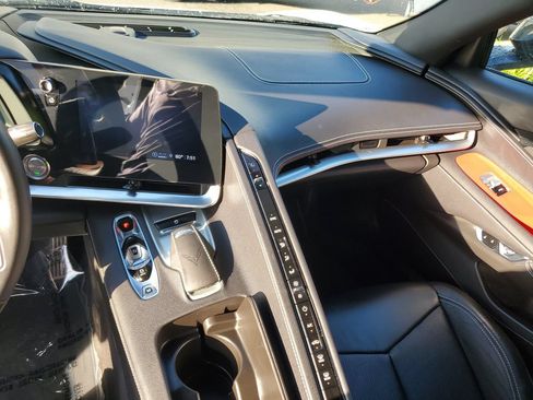 Used 2023 Chevrolet Corvette Stingray Convertible w/ Chrome Exterior Badge Package RWD image 20