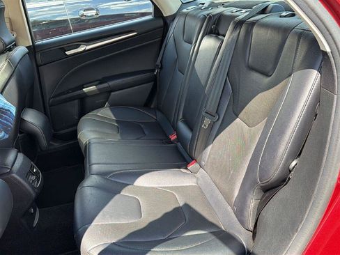 Used 2017 Ford Fusion Titanium AWD/4WD image 17