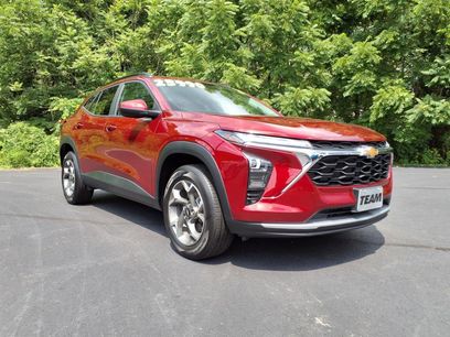 Used 2024 Chevrolet Trax LT w/ Driver Confidence Package