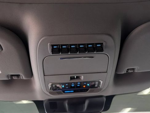 Used 2024 Ford F250 Lariat w/ Lariat Ultimate Package AWD/4WD image 16