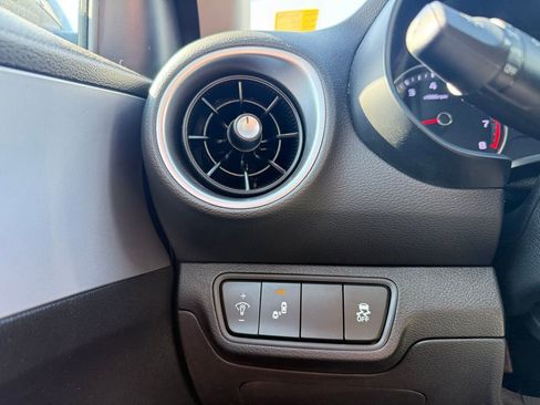 Used 2024 Kia Forte LXS w/ LXS Technology Package image 12