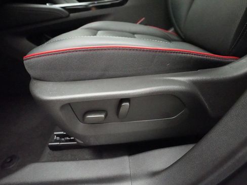 Used 2023 Buick Envision Essence w/ Sport Touring Package AWD/4WD image 29