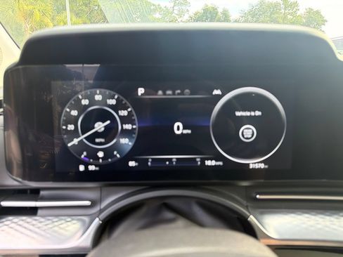 Certified 2024 Kia Carnival SX Prestige FWD image 11