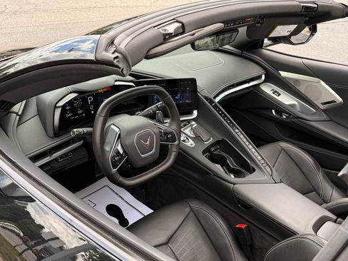 Used 2024 Chevrolet Corvette Stingray Preferred Cpe w/ Battery Protection Package RWD image 15