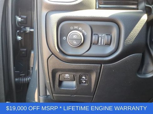 New 2026 RAM 1500 Laramie AWD/4WD image 16