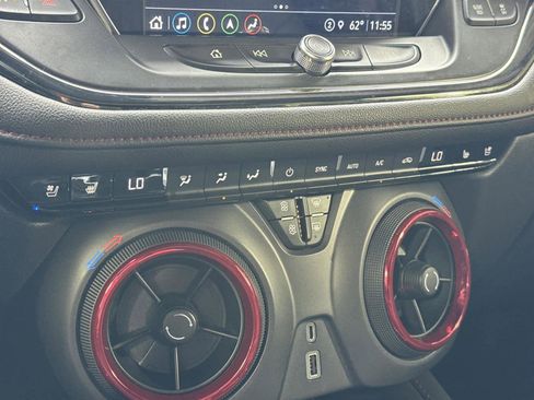 Used 2021 Chevrolet Blazer RS w/ Enhanced Convenience Package image 20