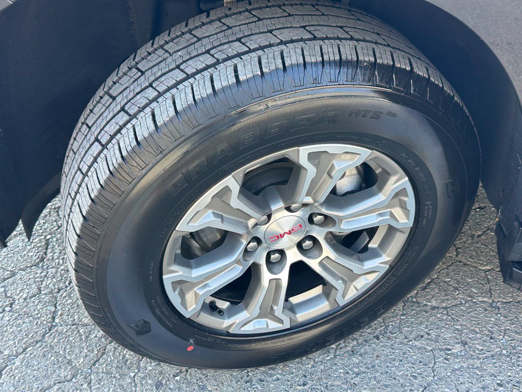 Used 2023 GMC Yukon SLE AWD/4WD image 40