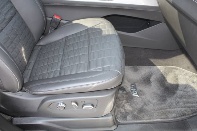 Used 2026 Cadillac Escalade V AWD/4WD image 18