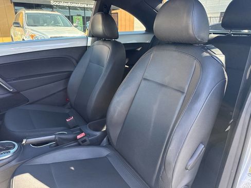 Used 2012 Volkswagen Beetle 2.5 image 16