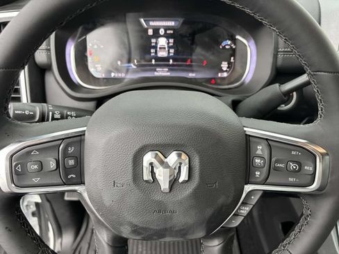 New 2025 RAM 2500 Laramie AWD/4WD image 18