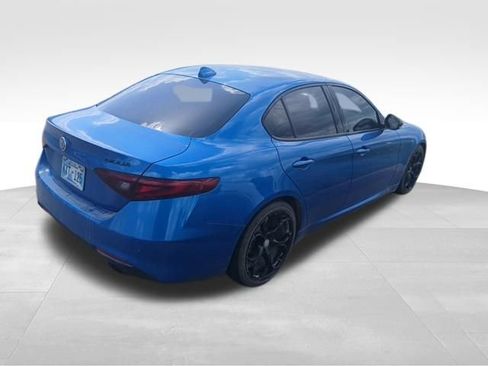 Used 2020 Alfa Romeo Giulia w/ Nero Edizione RWD image 3