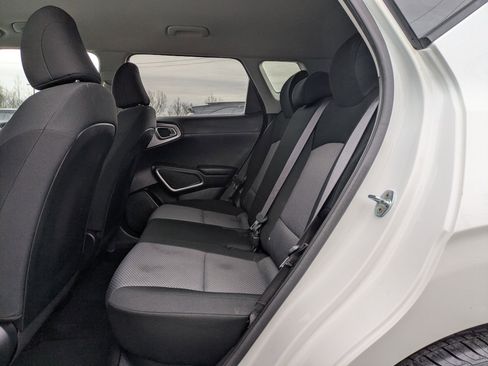 Used 2023 Kia Soul S image 9