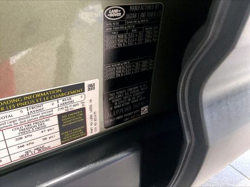 Used 2020 Land Rover Defender 110 SE AWD/4WD image 36