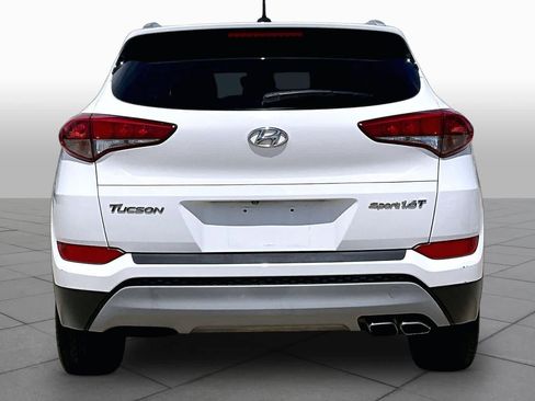 Used 2017 Hyundai Tucson Sport FWD image 5
