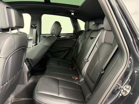 Certified 2026 Porsche Macan AWD/4WD image 23