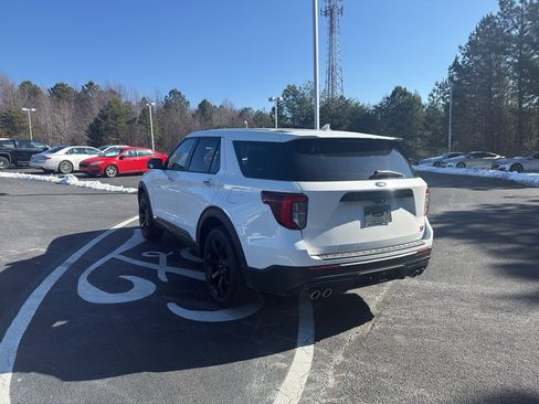 Used 2022 Ford Explorer ST w/ Equipment Group 401A image 7