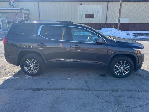 Used 2017 GMC Acadia SLT image 4