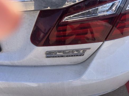 Used 2017 Honda Accord Sport Special Edition image 4