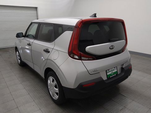 Used 2021 Kia Soul LX image 5