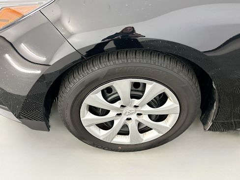 Used 2025 Toyota Corolla LE image 11