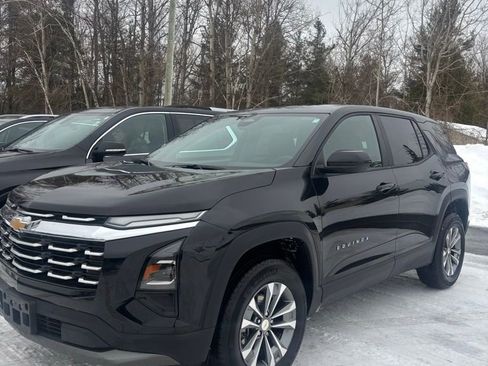 Used 2025 Chevrolet Equinox LT AWD/4WD image 19